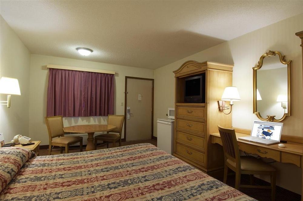 Rodeway Inn كولومبوس الغرفة الصورة